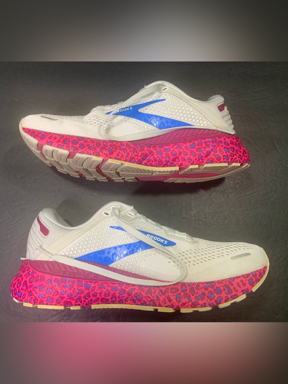 Brooks Adrenaline 22 GTS Women’s Running Walking Sneakers Shoe Size- 8.5 - Picture 6 of 10